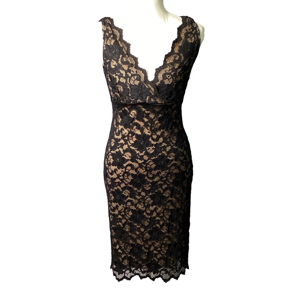 Ruby Rox Dress Women Size M Lace Bodycon Black Nude V-Neck Sleeveless Cocktail